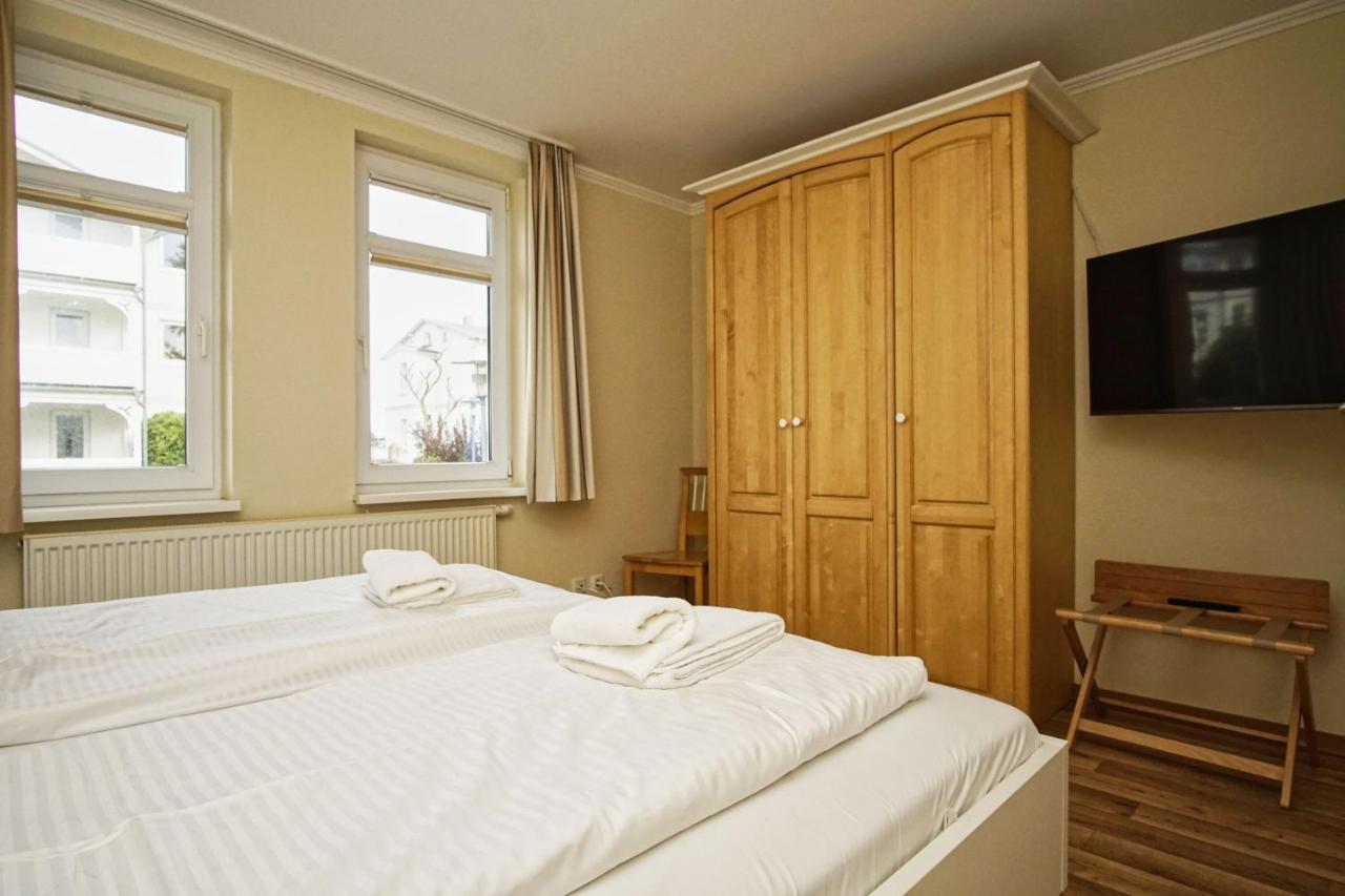 Mit Meerblick Und Balkon, Gratis Nutzung Vom Ahoi Erlebnisbad Und Sauna In Sellin - Meeresblick Fewo 38 Goehren  Esterno foto