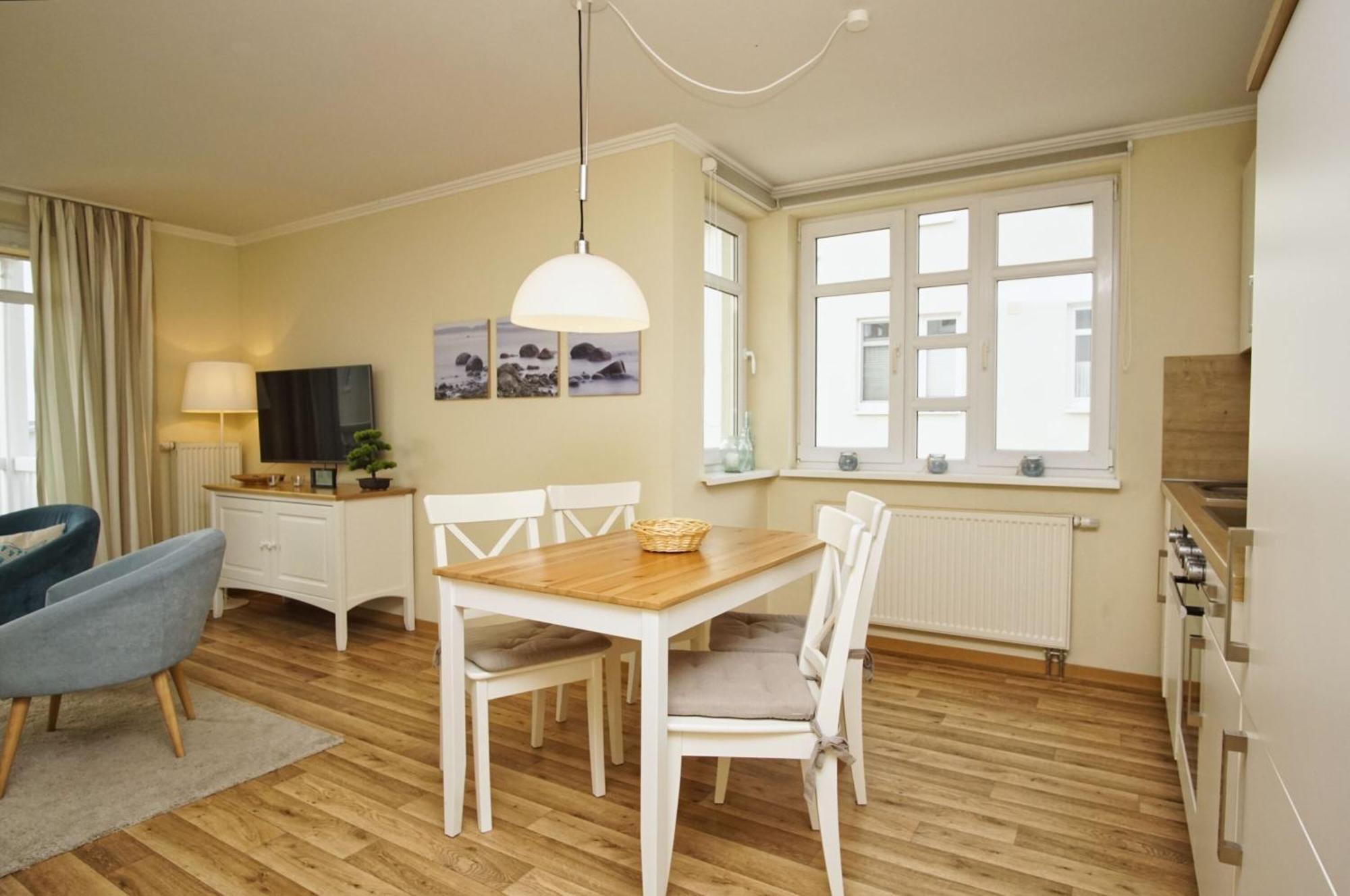 Mit Meerblick Und Balkon, Gratis Nutzung Vom Ahoi Erlebnisbad Und Sauna In Sellin - Meeresblick Fewo 38 Goehren  Esterno foto